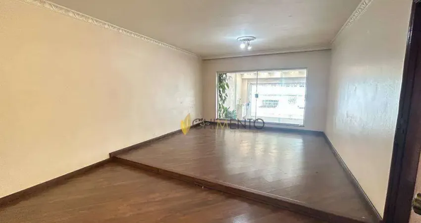 Casa com 3 dormitórios à venda, 215 m² por R$ 1.500.000,00 - Campestre - Santo André/SP