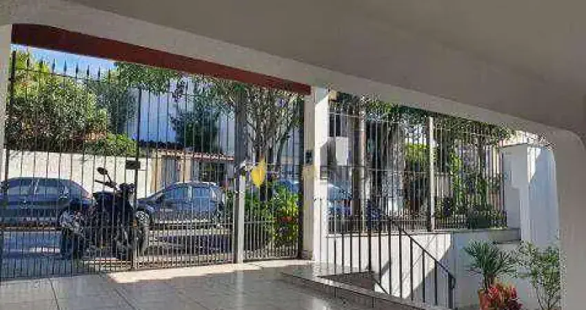 Casa com 3 dormitórios à venda, 250 m² por R$ 890.000,00 - Vila Guiomar - Santo André/SP