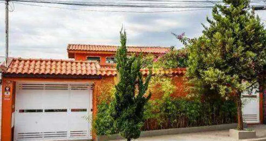 Casa com 4 dormitórios à venda, 222 m² por R$ 840.000,00 - Vila Vitória - Santo André/SP