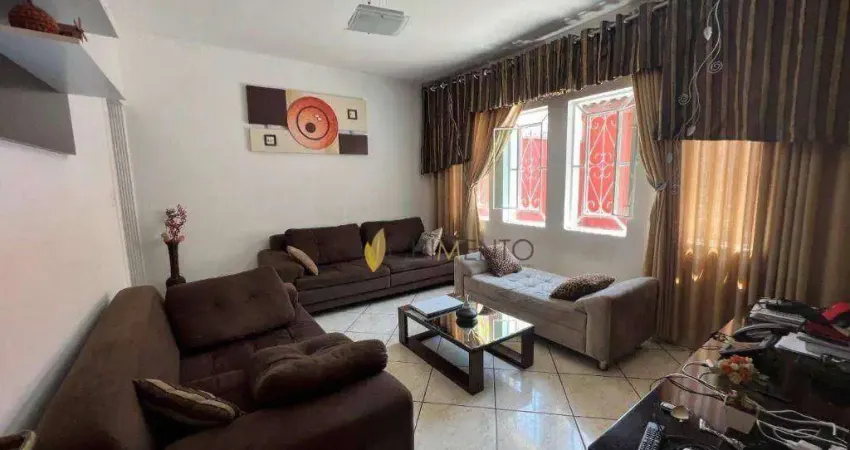 Casa com 3 dormitórios à venda, 178 m² por R$ 650.000 - Campestre - Santo André/SP