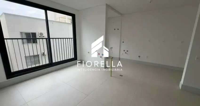 Apartamento com 02 suítes, à venda, no bairro estreito em florianópolis.
