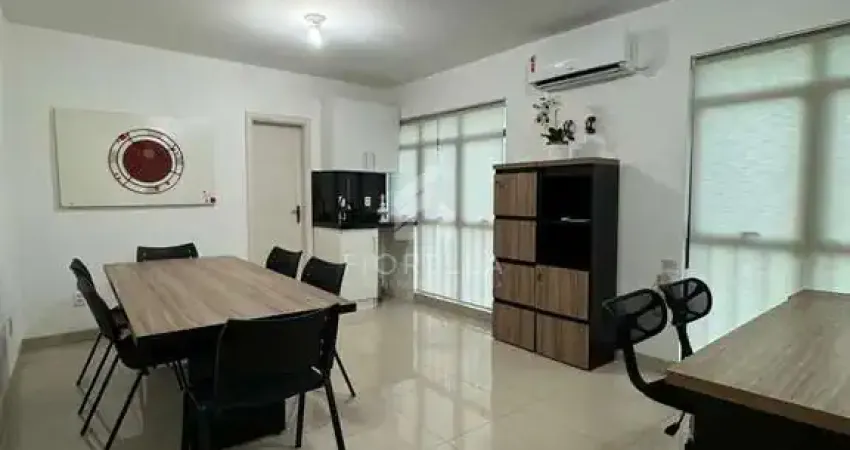 Sala comercial à venda na Rua Adhemar da Silva, Kobrasol, São José
