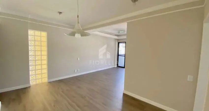 Apartamento de 03 dormitórios, sendo 01 suíte, 02 vagas, no bairro estreito - florianópolis/sc