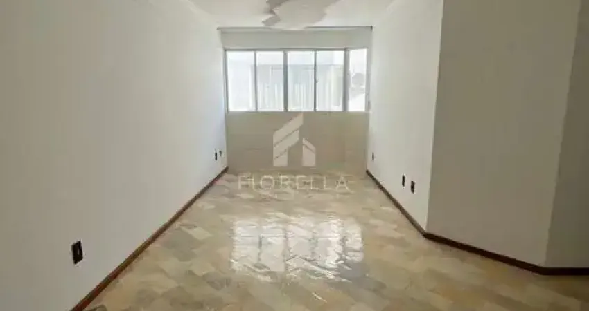 Cobertura com 03 dormitórios, 01 suíte com amplo terraço no bairro estreito - florianópolis/sc