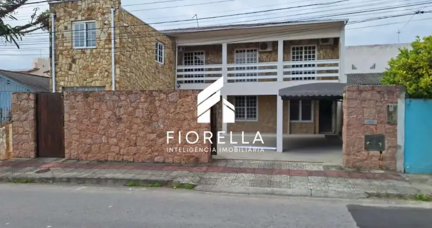 Casa com 06 dormitórios, sendo 01 suíte no bairro jardim cidade florianópolis - são josé