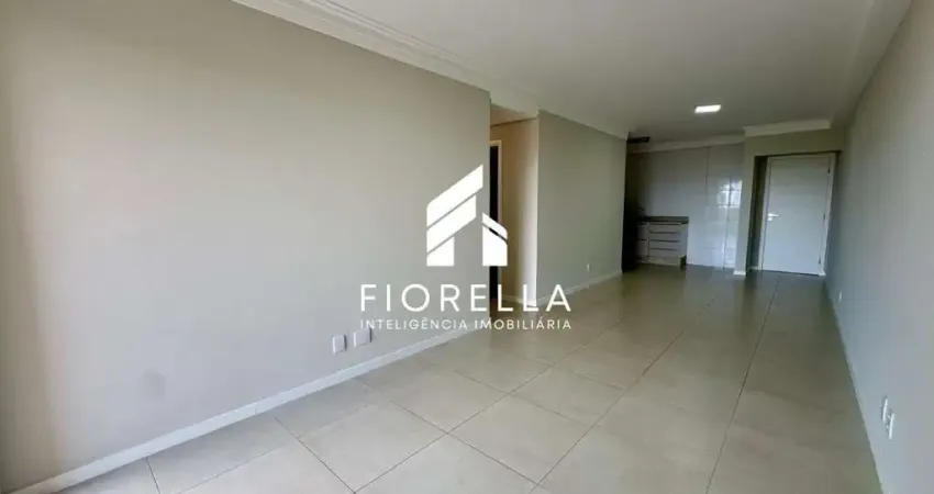 Apartamento a venda com 03 dormitórios sendo 01 suíte no bairro estreito - florianópolis/sc