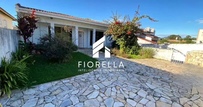 Casa com 04 dormitórios, sendo 01 suíte no bairro jardim atlântico - florianópolis