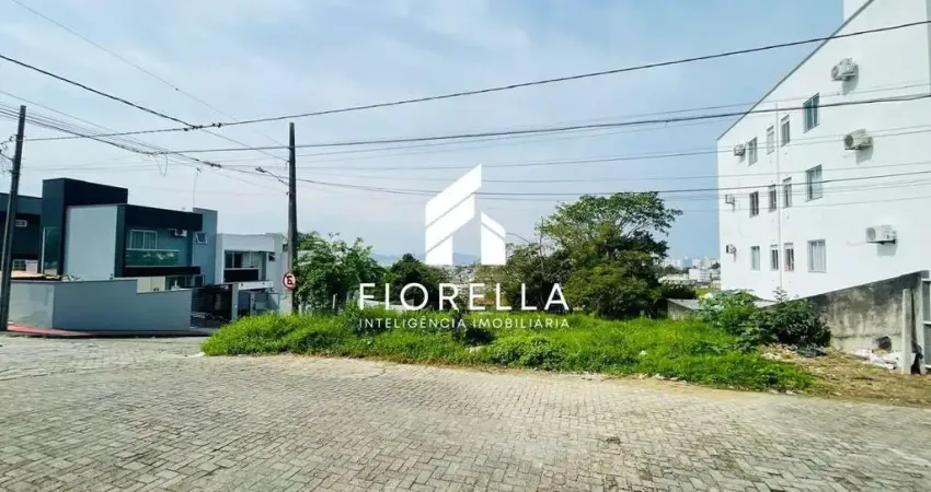 Terreno à venda na Rua Antônio João Vitor, Serraria, São José