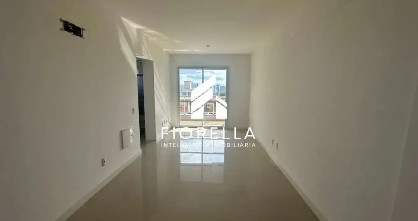 Apartamento à venda com 02 quartos, sendo 01 suíte, 02 vagas, no bairro estreito, florianópolis-sc.