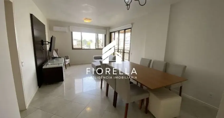 Apartamento com 03 dormitórios, sendo 01 suíte e dependência, no Centro de Florianópolis/SC.