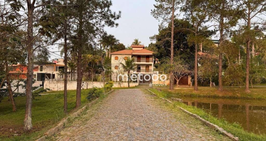 Casa com 4 dormitórios à venda, 274 m² por R$ 1.680.000,00 - Condomínio Residencial Alpes de Guararema - Guararema/SP