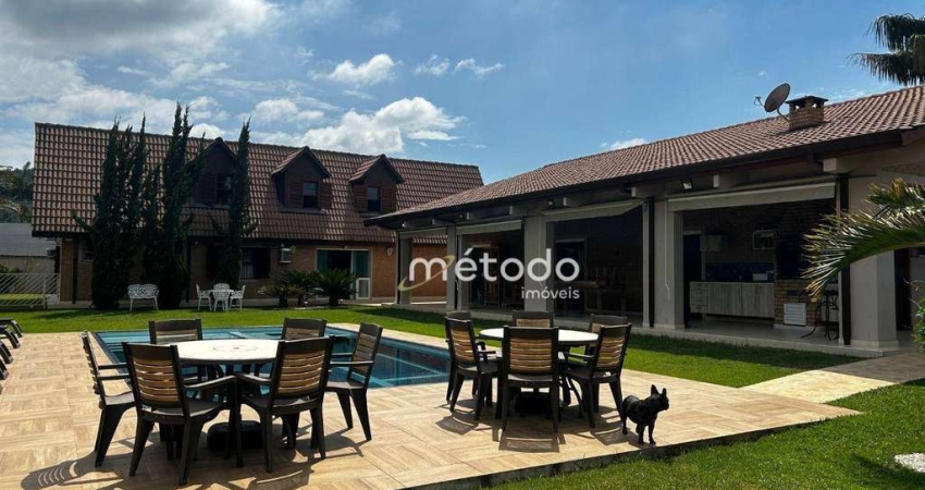 Casa com 4 dormitórios à venda, 500 m² por R$ 5.500.000,00 - Centro - Guararema/SP