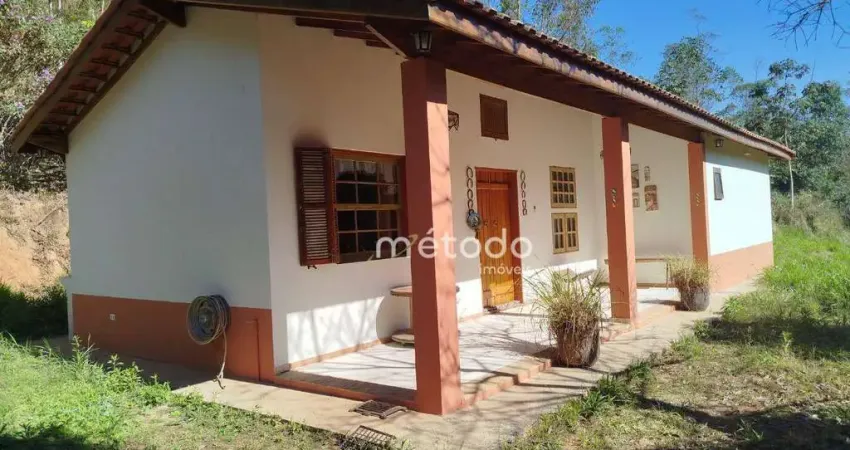 Sítio com 2 dormitórios à venda, 20000 m² por R$ 750.000,00 - Freguesia da Escada - Guararema/SP