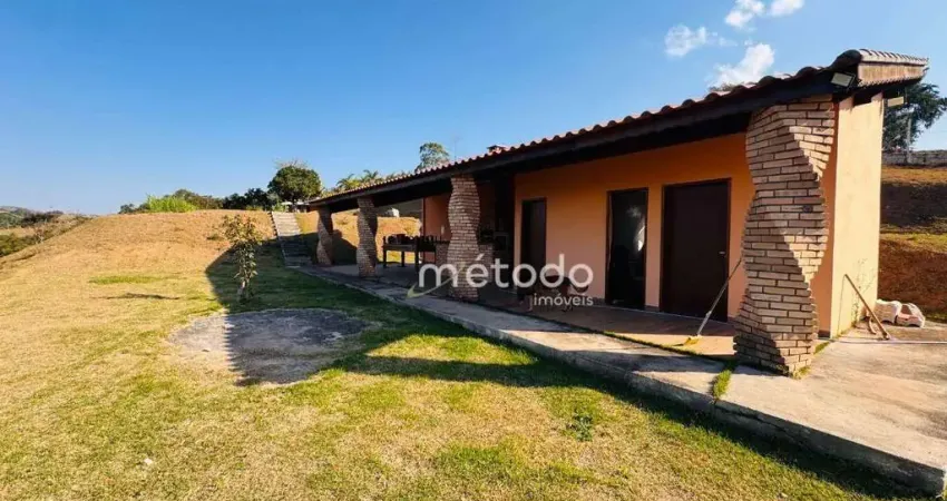 Sítio com 2 dormitórios à venda, 20000 m² por R$ 1.390.000,00 - Capoeirinha - Guararema/SP