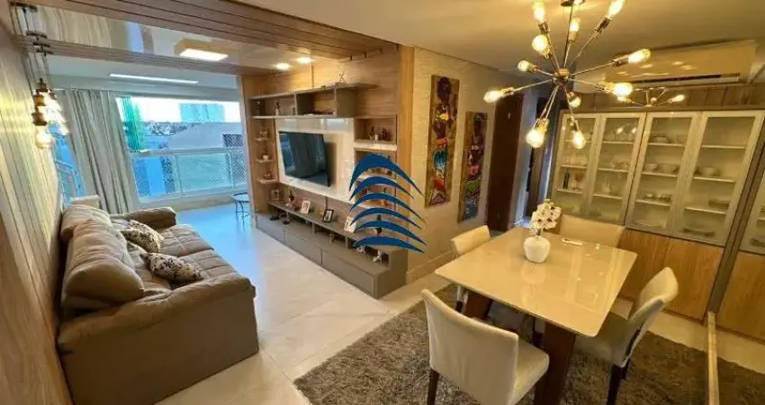 Belíssima Cobertura duplex em Lauro de Freitas - Fino Acabamento - 3/4 sendo 2 suítes - 206m² - 2 vagas cobertas - Energia solar - Piscina privativa e área gourme