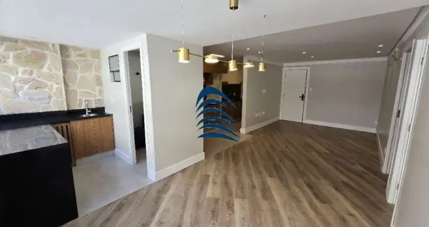 Apartamento 2 suítes Alphaville I, nascente, andar intermediário, 68m2, com 2 banheiros, reformado, lavabo, varanda integrada, 2 vagas de garagem.  Pi