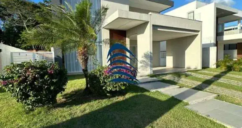 Casa à Venda ? Alphaville Litoral Norte 3  Belíssima casa com design moderno, ambientes amplos e excelente integração com a área verde.