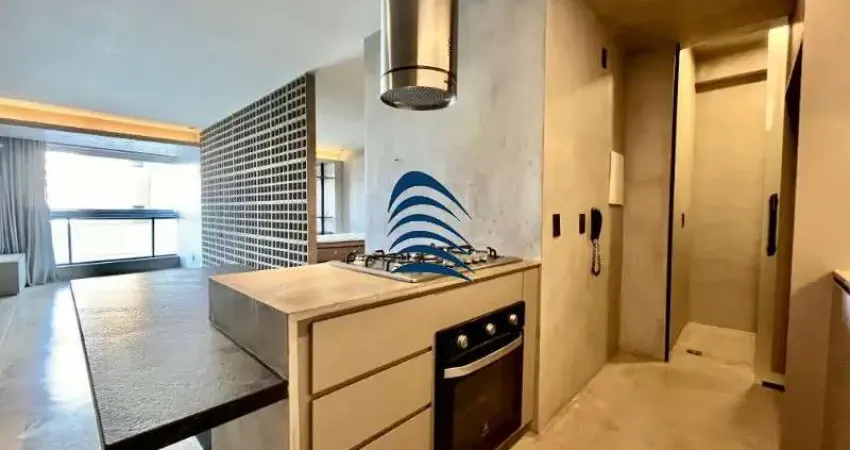 Apartamento reformado de 1/4 com 54?m² à venda no Caminho das Árvores