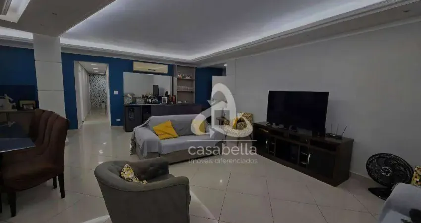 Oportunidade Única! Casa Sobreposta Baixa, Isolada, 3 Suítes e Localização Privilegiada!