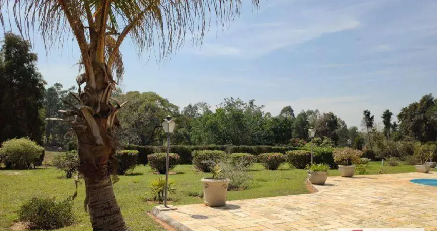 Chácara com 4 dormitórios à venda, 18000 m² por R$ 2.500.000,00 - Perímetro Urbano - Sarapuí/SP