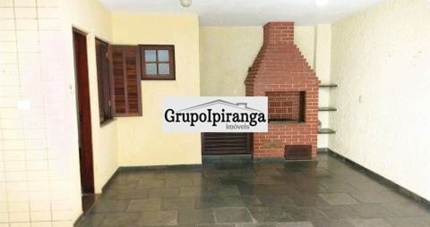 Sobrado a 580 mts metrô Alto Ipiranga, com Edícula, área gourmet com churrasqueira, 03 dormitórios sendo uma suíte e 3 vagas de garagem