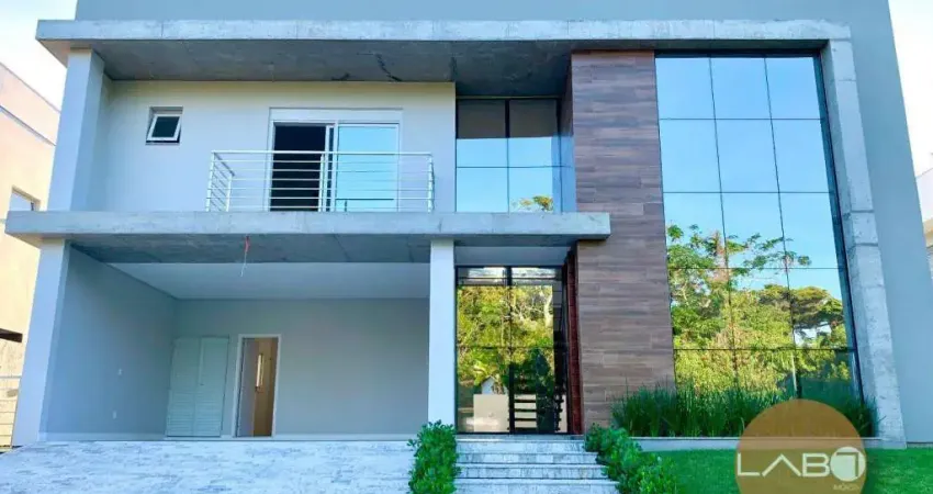 CASA 3 SUÍTES EM COND. FECHADO EM FLORIANÓPOLIS