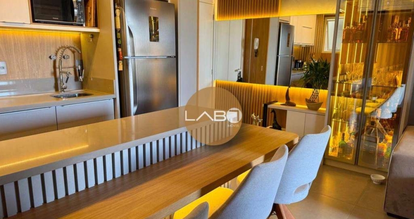 Apartamento 3 dormitórios sendo 1 suíte a 300 metros do mar
