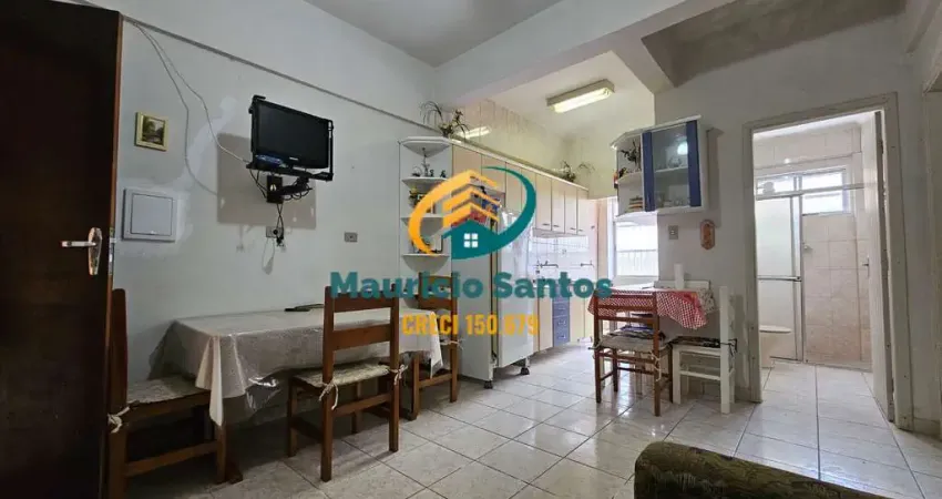 Apartamento em Mongaguá, Centro da cidade, térreo, com 2 dormitórios e demais dependências, vaga de garagem, Residencial com excelente localização, coração da cidade!!
