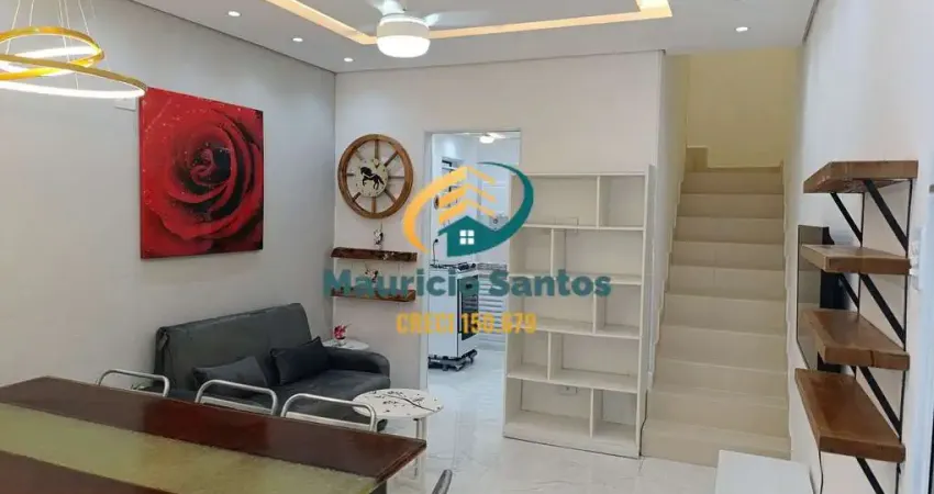Sobrado em Mongaguá, bairro Vila São Paulo, reformado, 1 dormitório, 2 banheiros e demais dependências, localizado nas proximidades da praia e centro da cidade!