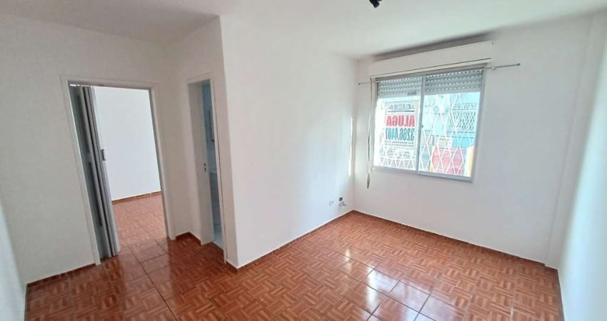 Apartamento com 1 dormitório para alugar, 38 m² por R$ 1.040,00/mês - Cristal -