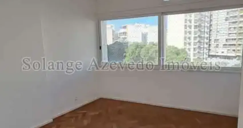 Apartamento com 3 quartos para alugar na Avenida Heitor Beltrão, Tijuca, Rio de Janeiro
