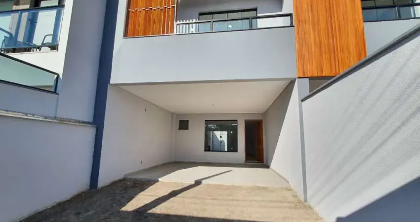 Sobrado Geminado no Saguaçu