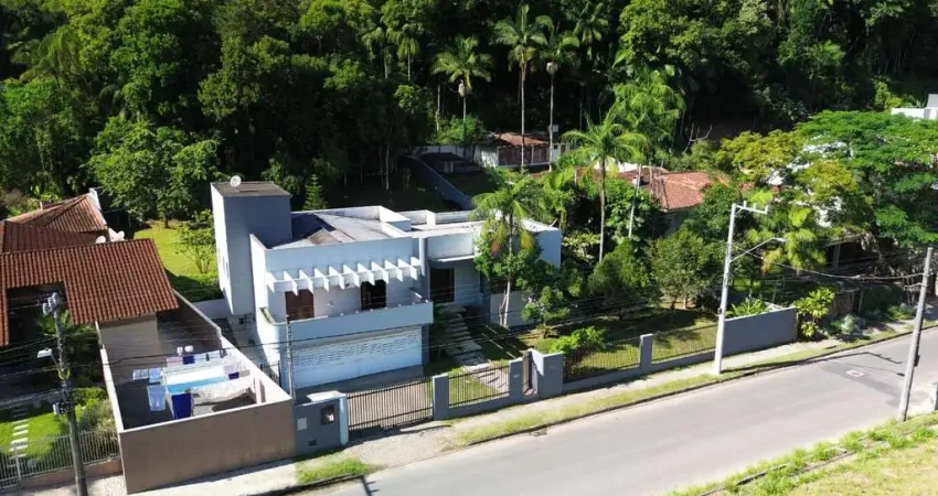 Casa com 3 quartos à venda no América, Joinville 