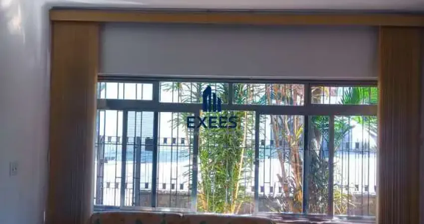 Casa à venda na Avenida Euclides, 263, Vila Fachini, São Paulo