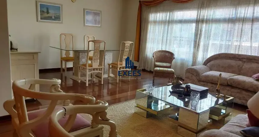 Casa com 8 quartos à venda na Rua Correia de Lemos, 811, Chácara Inglesa, São Paulo