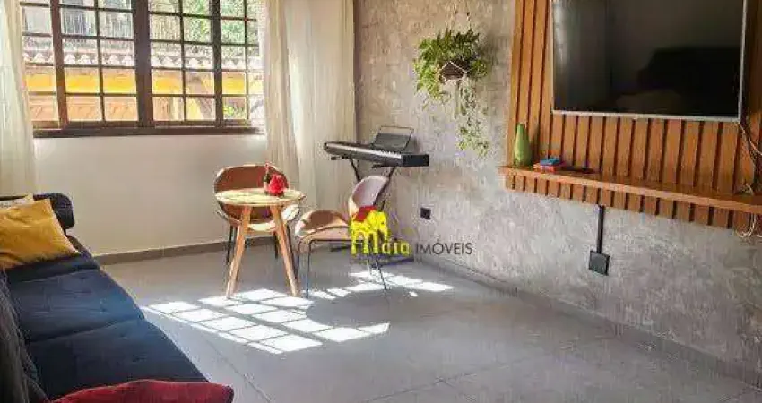 Sobrado com 3 dormitórios para alugar, 252 m² por R$ 5.500,00/mês - Jardim Regina - São Paulo/SP
