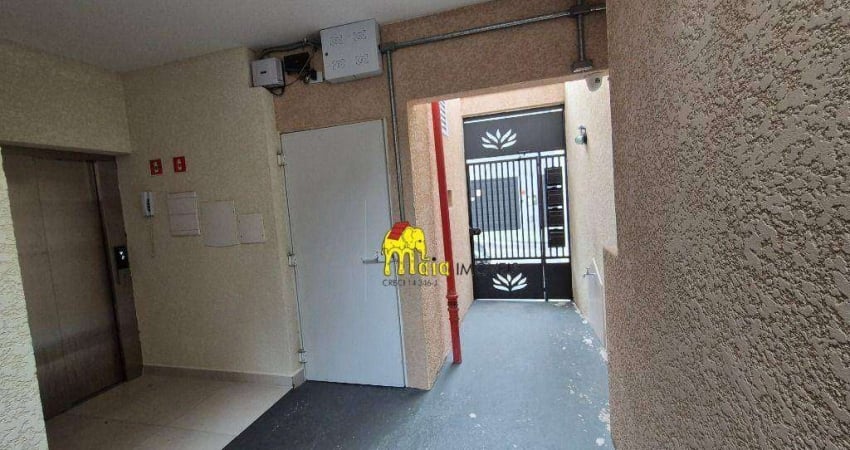 Apartamento com 2 dormitórios para alugar, 35 m² por R$ 1.650,00/mês - Vila Mangalot - São Paulo/SP