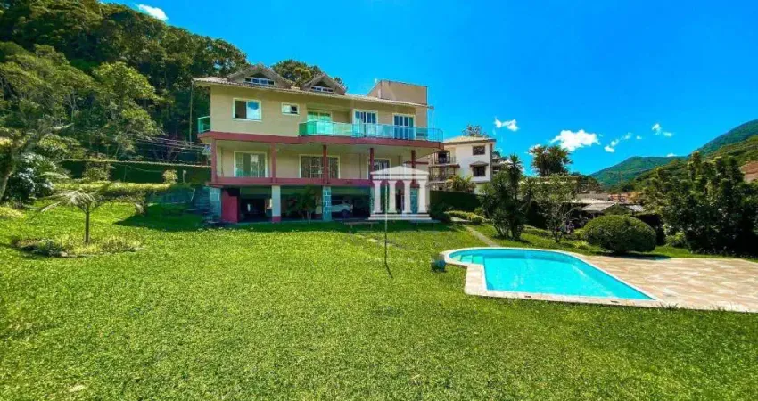 Casa à venda, 320 m² por R$ 1.980.000,00 - Comary - Teresópolis/RJ