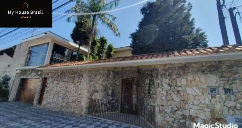 Excelente Sobrado no Jardim Avelino com 300m2 de área útil.