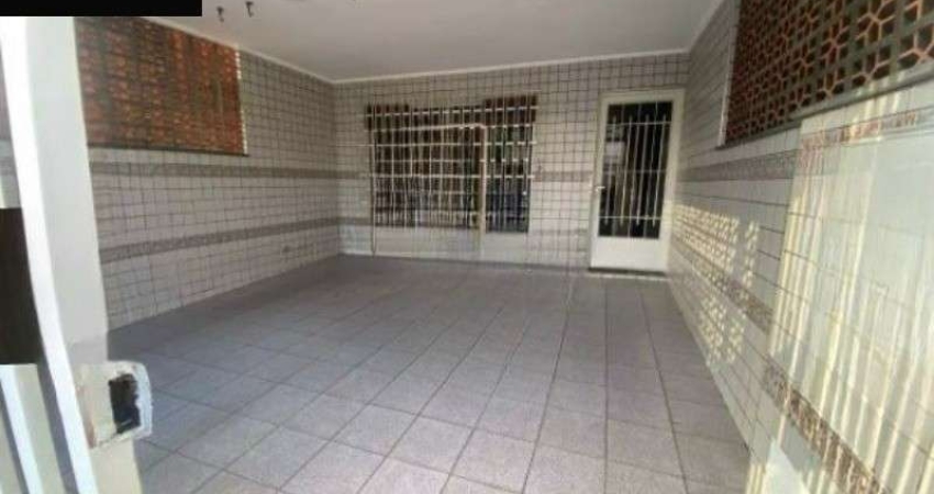 Sobrado para Locação em Carandiru, SP  4 Suítes, 5 Banheiros, 2 Vagas  Visite Agora!