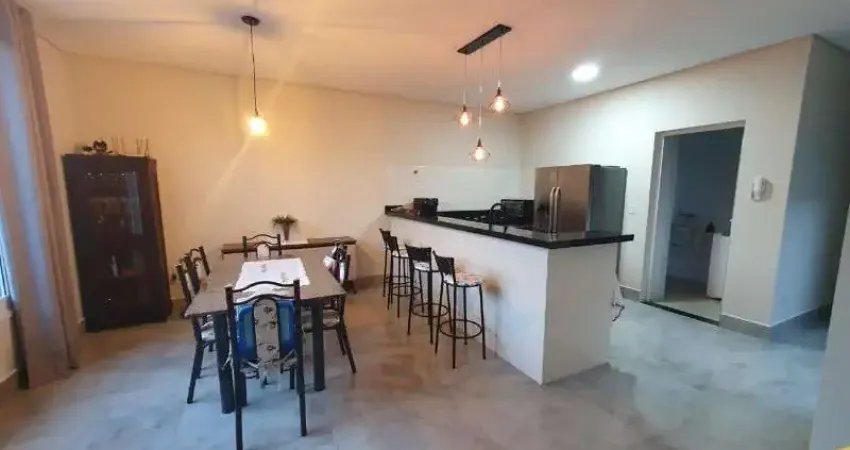 Esta é a oportunidade que você estava esperando! Linda casa residencial disponível por um preço imperdível de R$ 680.000,00.