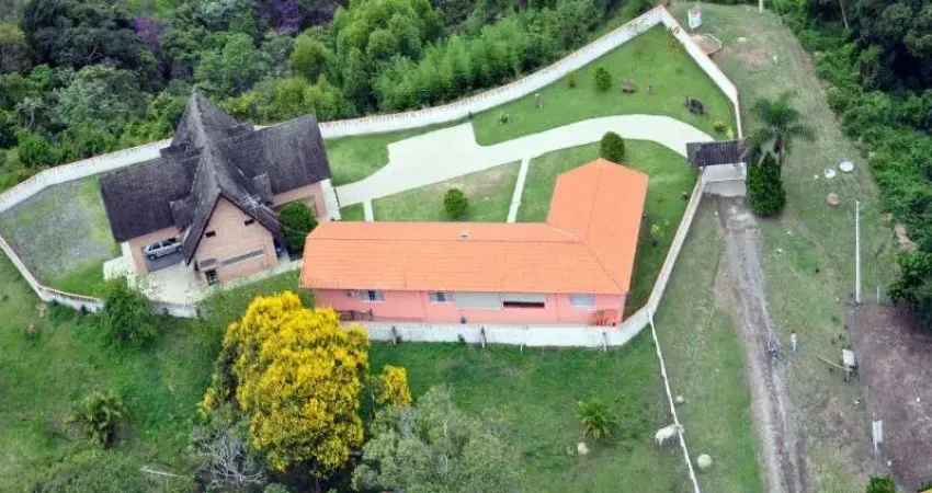Sitio residencial para Venda Blumado, Guaratingueta 3 dormitórios sendo 1 suíte, 3 salas, 3 banheiros 490,00 m² construída, 490,00 m² útil, sauna, aca