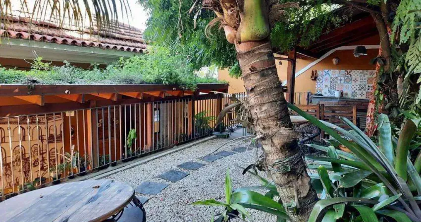 Casa para Venda em Rio de Janeiro, Santa Teresa, 4 dormitórios, 3 suítes, 5 banheiros, 1 vaga
