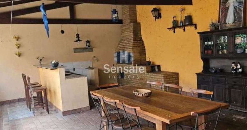 Casa com 3 quartos à venda na Rua Oswaldo Cruz, 55, Nova Suíssa, Belo Horizonte