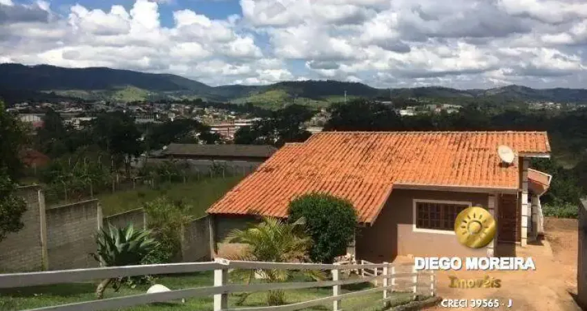Chácara á venda em Atibaia com piscina - com 2 dormitórios