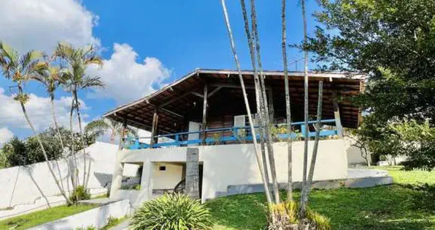 Chácara  à venda em associação de Terra Preta - ESTILO RUSTICA