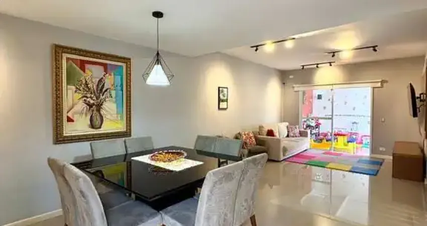 Casa à venda com 3 dormitórios – condomínio fechado em atibaia