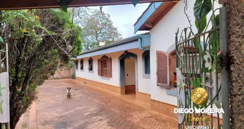 Casa à Venda em Bragança Paulista – totalmente térrea.