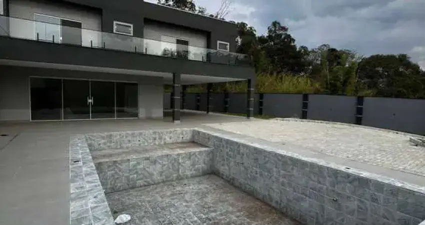 Casa à Venda em Condomínio Fechado em Mairiporã -  Exclusividade!