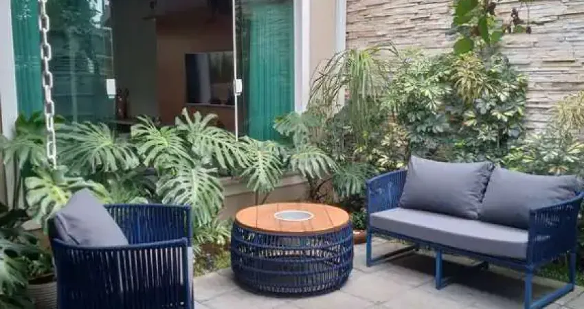 Casa com 3 quartos à venda na Rua Maurício dos Santos, Vila Petrópolis, Atibaia